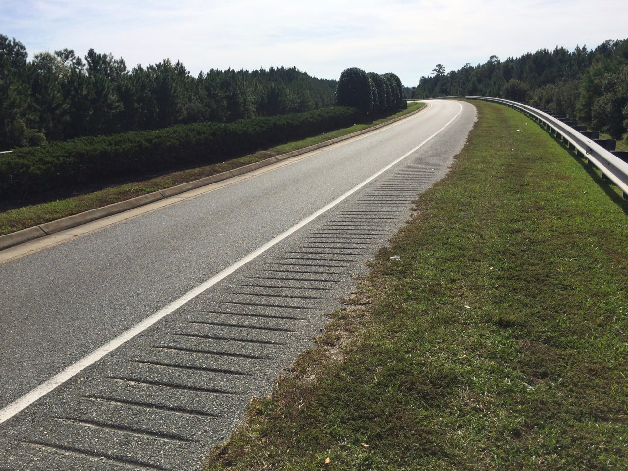 Pooler Parkway shoulder